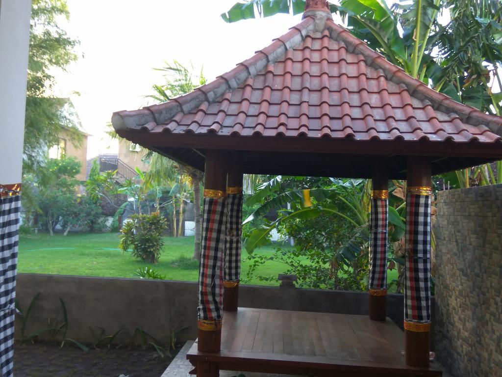 Master Homestay Amed  Exterior photo