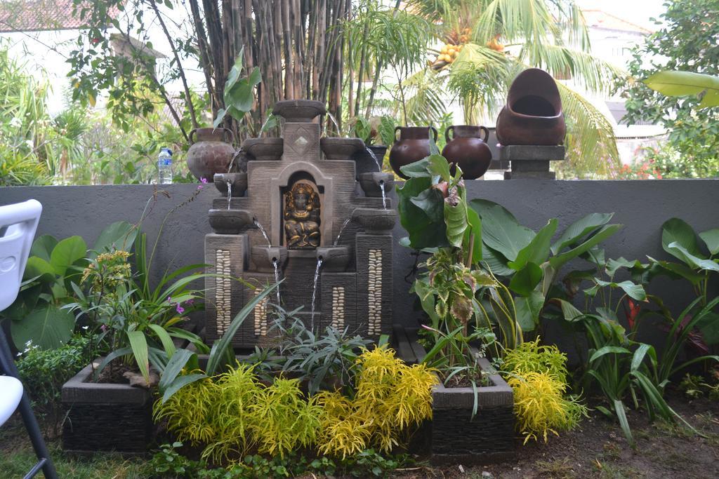 Master Homestay Amed  Exterior photo